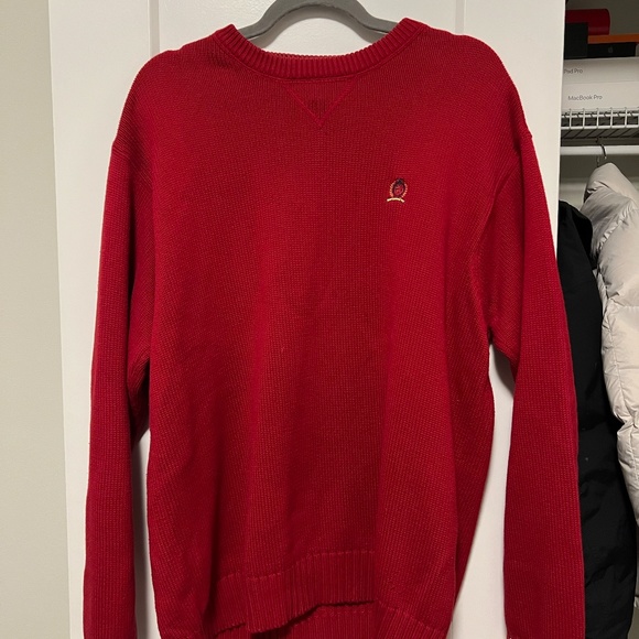 Red Tommy Hilfiger sweater - Picture 1 of 4